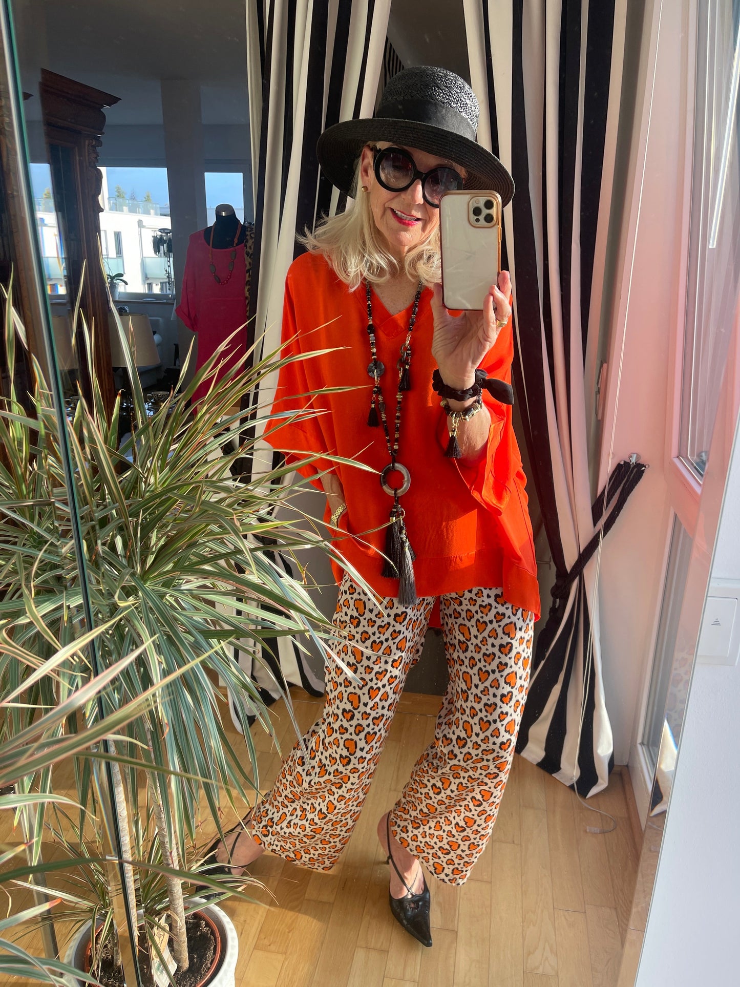 Hose OLLY orange; €79,90… soooo eine schicke wie angenehme Hose